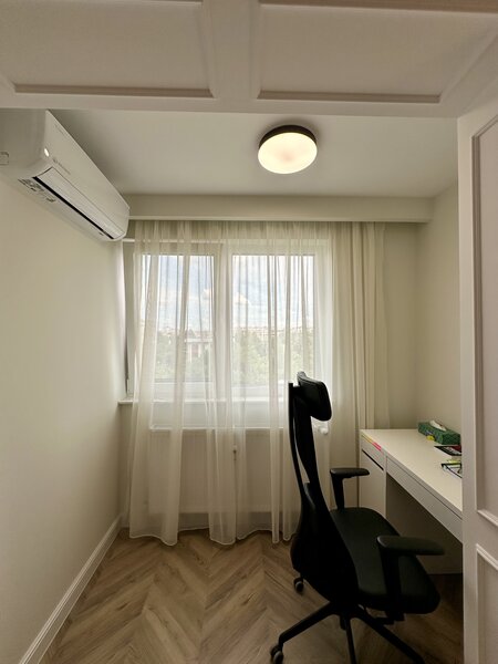 Gorjului, langa Piata si Statia de Metrou, Renovat  Premium